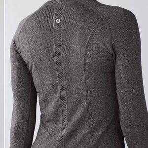 Lululemon Swiftly Tech long sleeve